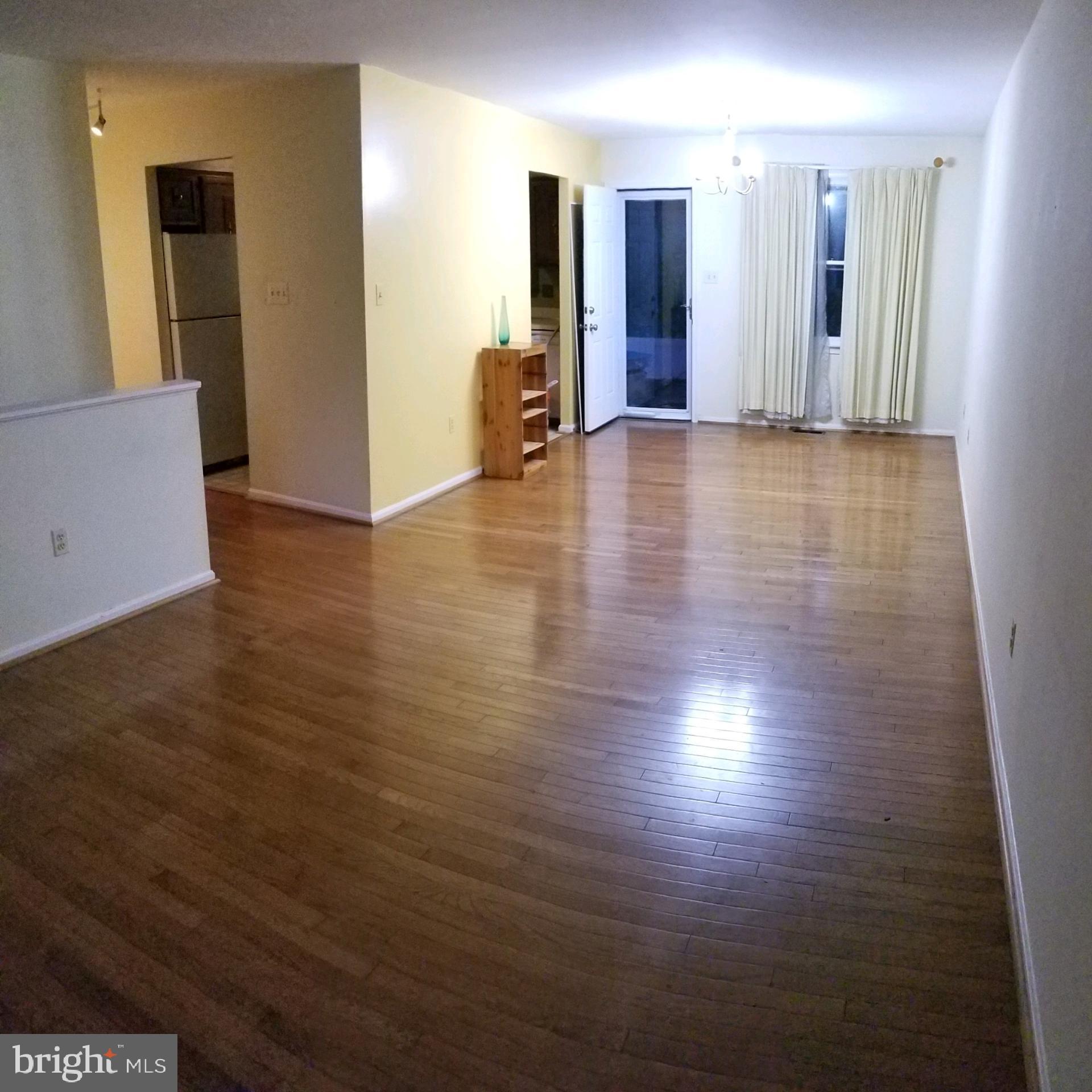11705 Emack Road Beltsville, MD 20705 - Photo 2 of 23 Living Room