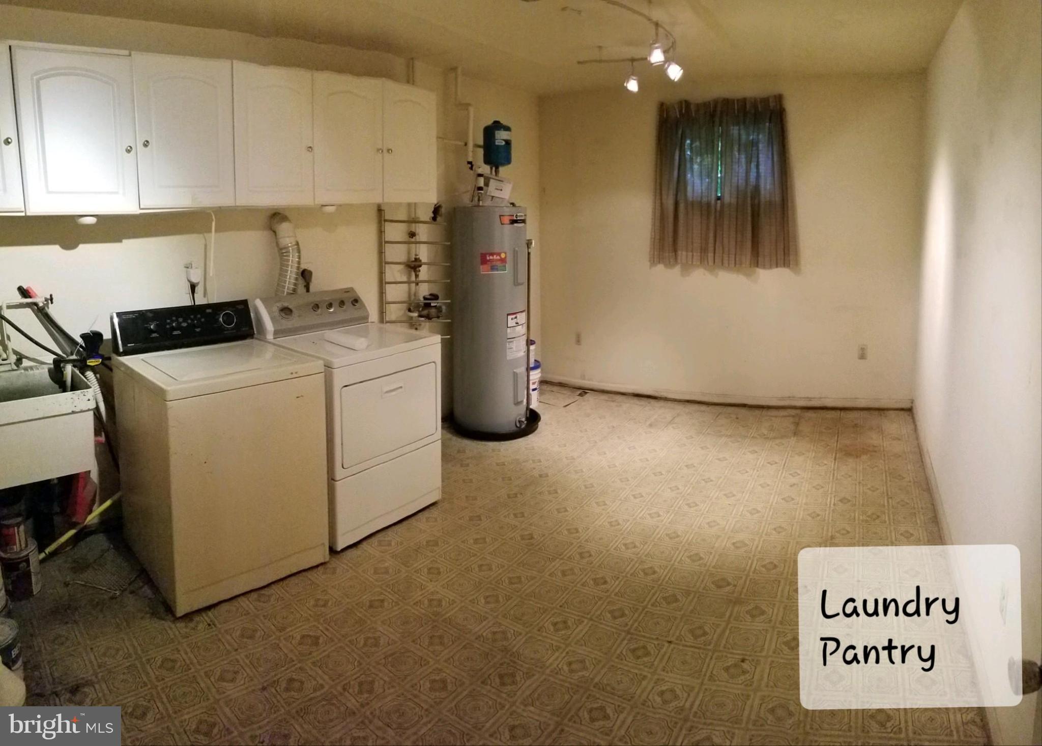 11705 Emack Road Beltsville, MD 20705 - Photo 13 of 23 Large laundry room