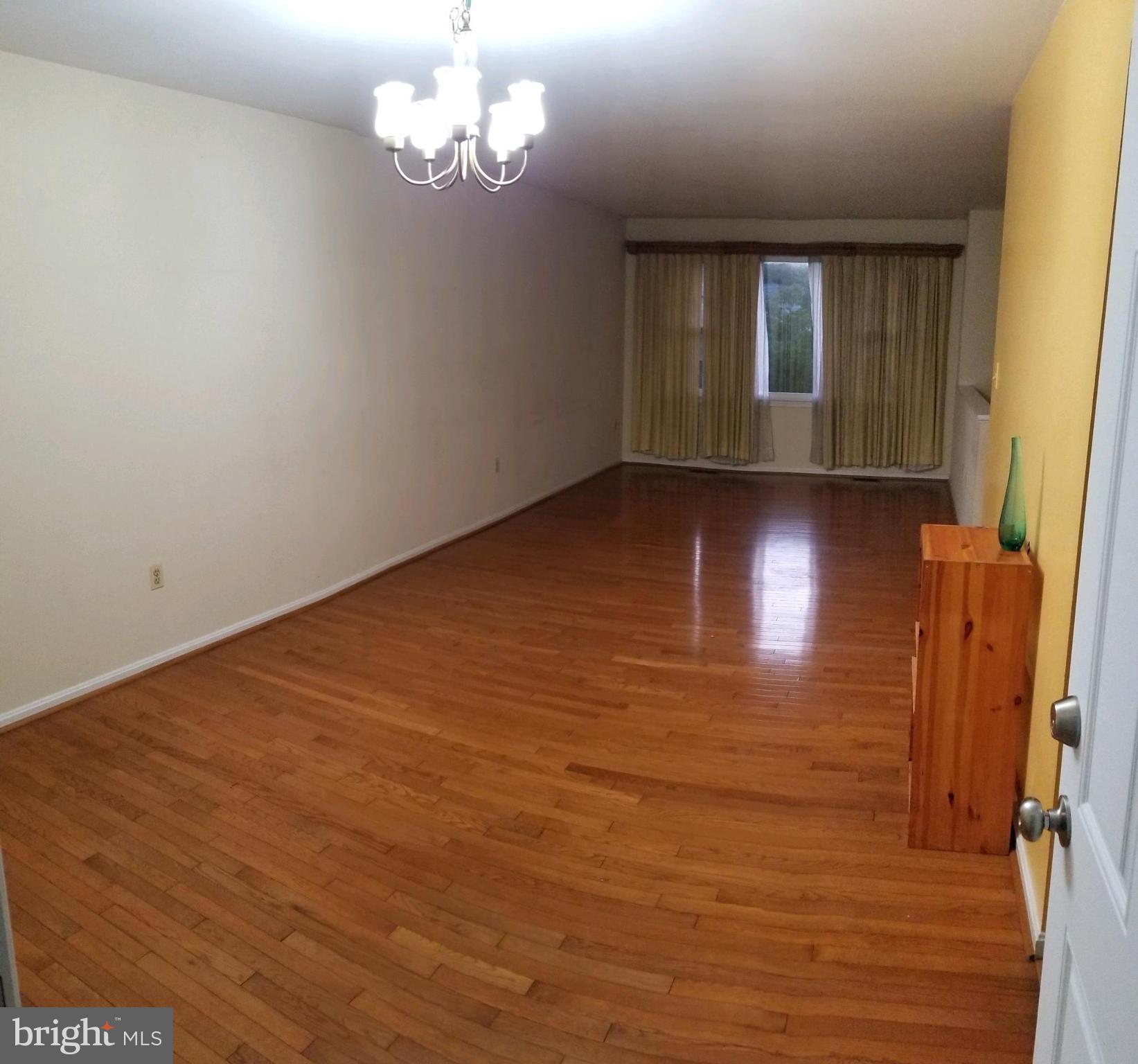 11705 Emack Road Beltsville, MD 20705 - Photo 3 of 23 Dining Room