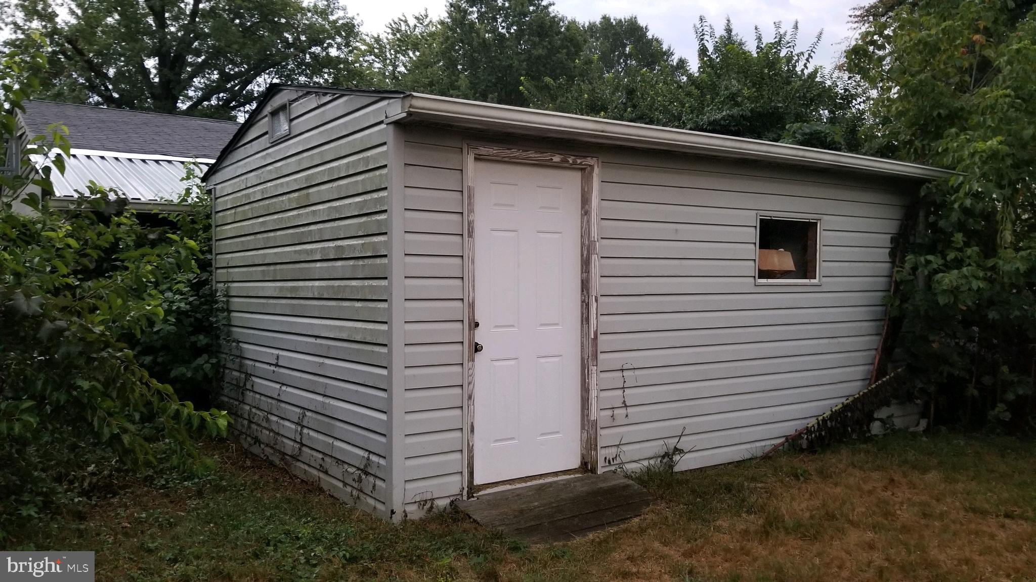 11705 Emack Road Beltsville, MD 20705 - Photo 21 of 23 Shed