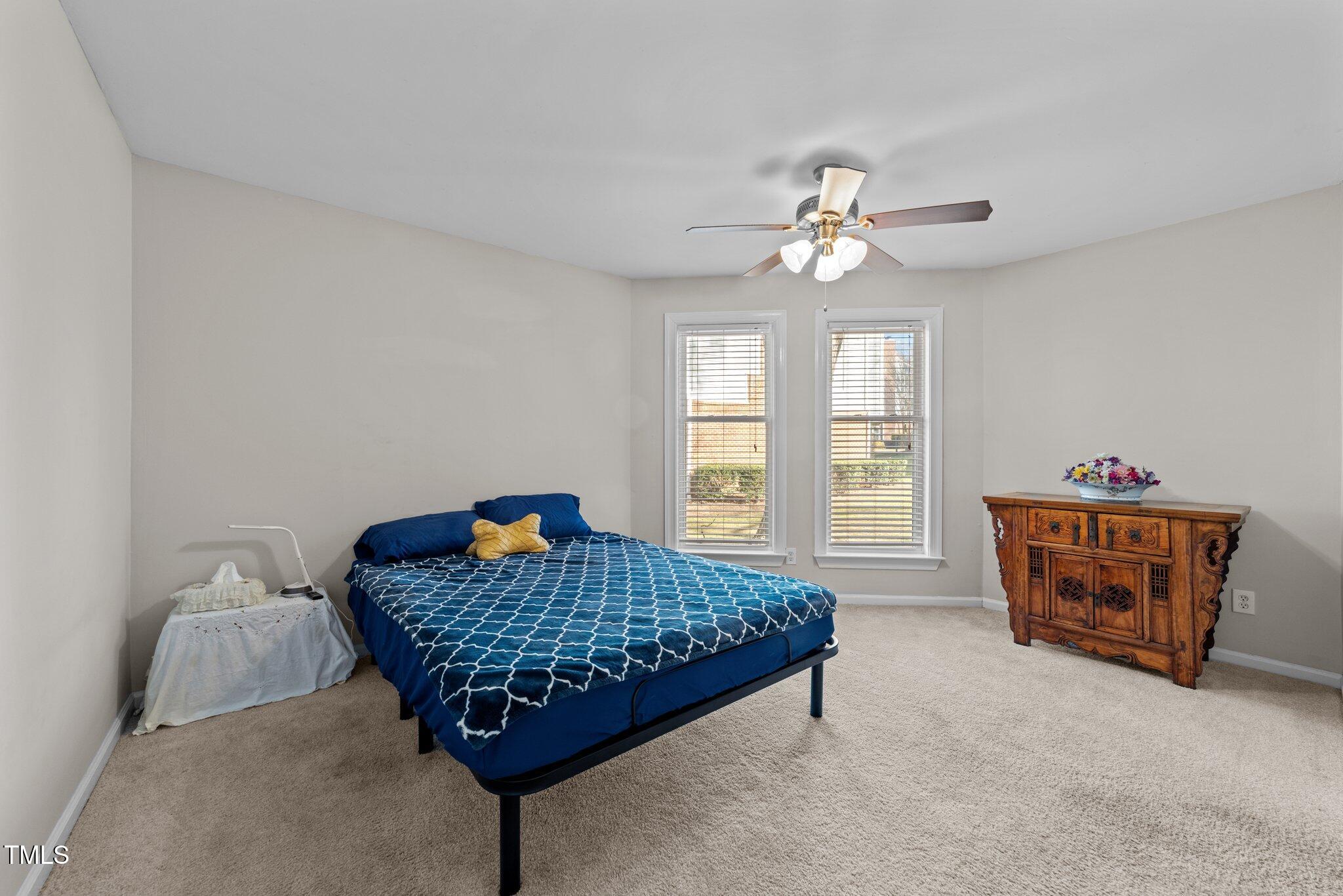 921 Washington Street, Unit 101 Raleigh, NC 27605 - Photo 15 of 30 15-web-or-mls-3D5A6635
