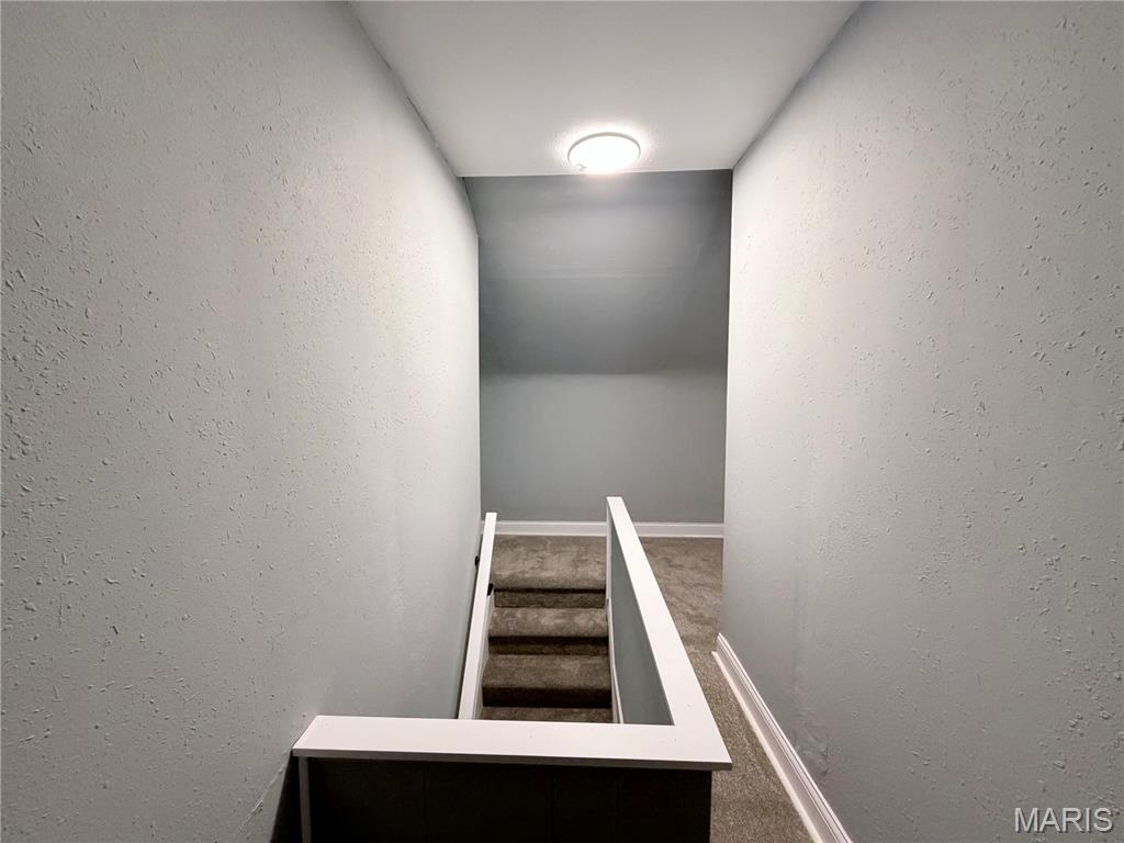 2020 Lebanon Avenue Belleville, IL 62221 - Photo 17 of 24