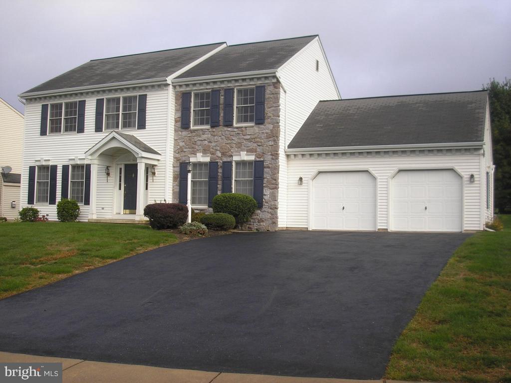 11 Sunset Lane Lititz, PA 17543 - Photo 1 of 22