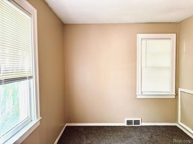 636 East Kennett Road Pontiac, MI 48340 - Photo 8 of 27 Gallery Image 8