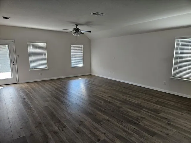 $2,150 | 903 Emerald Gate Drive, Princeton, TX 75407