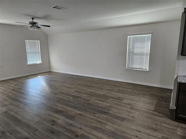 $2,150 | 903 Emerald Gate Drive, Princeton, TX 75407