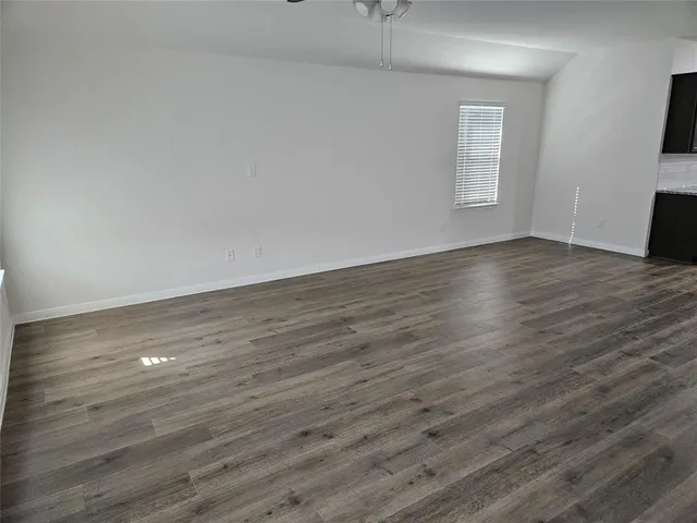 $2,150 | 903 Emerald Gate Drive, Princeton, TX 75407