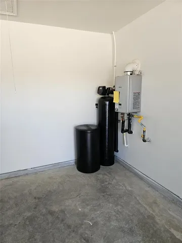 $2,150 | 903 Emerald Gate Drive, Princeton, TX 75407