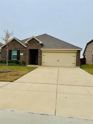 $2,150 | 903 Emerald Gate Drive, Princeton, TX 75407