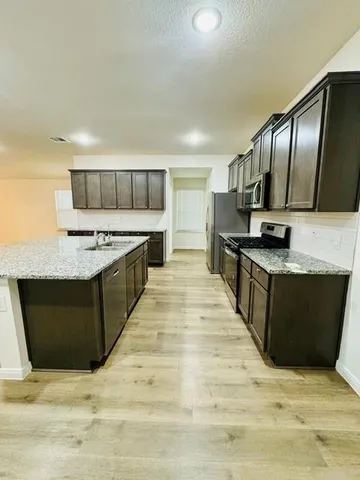 $2,150 | 903 Emerald Gate Drive, Princeton, TX 75407