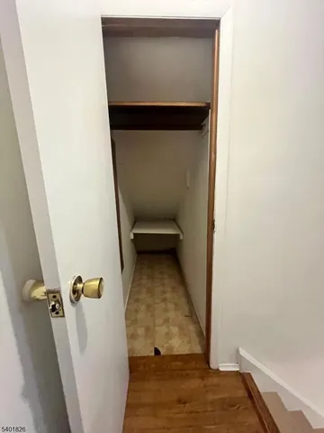 a view of utility room