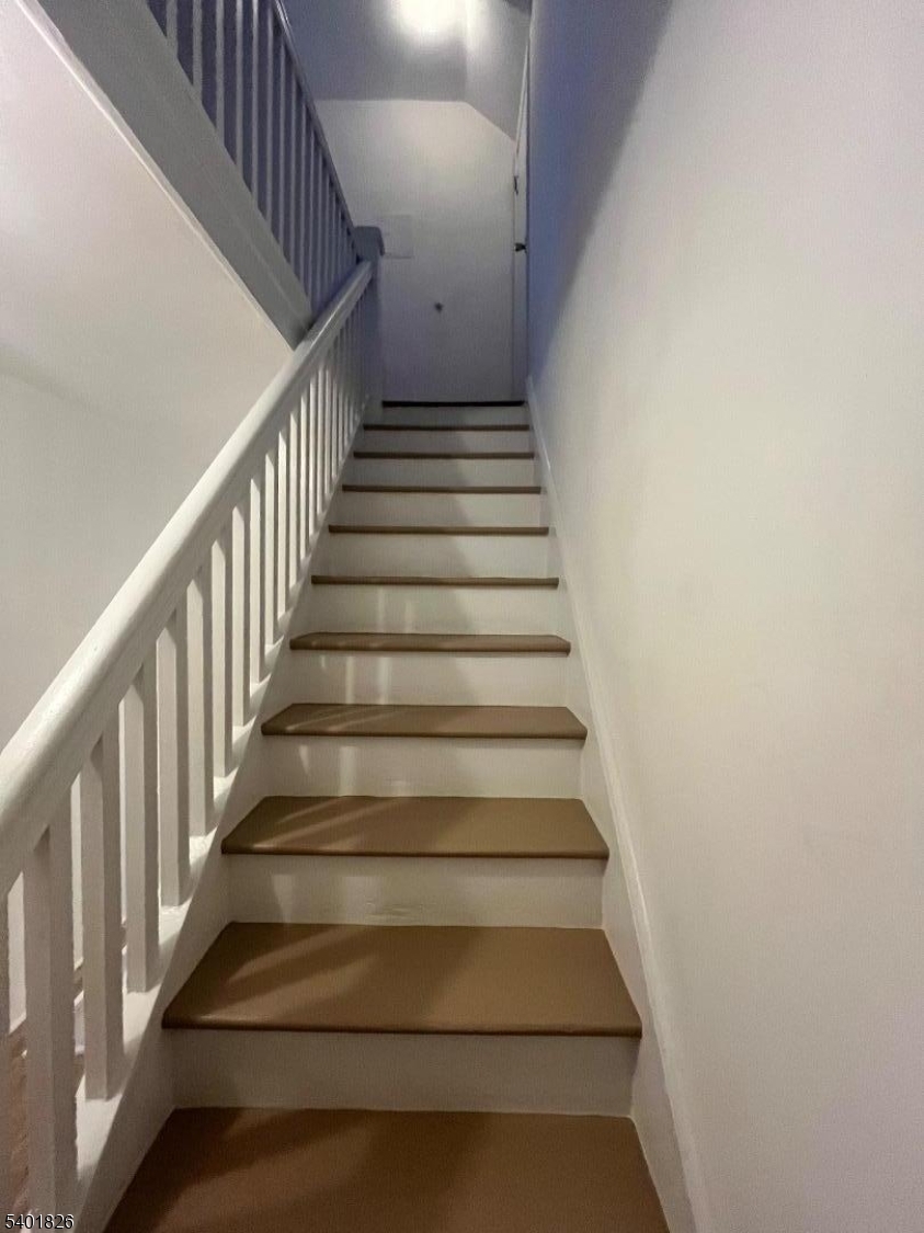 321 Amon Terrace, Unit 1 Linden, NJ 07036 - Photo 2 of 15 a view of entryway