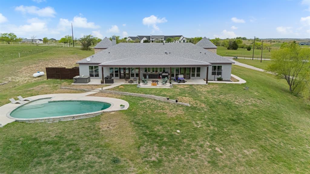 1395 Private Road 4011 Decatur, TX 76234 - Photo 4 of 35