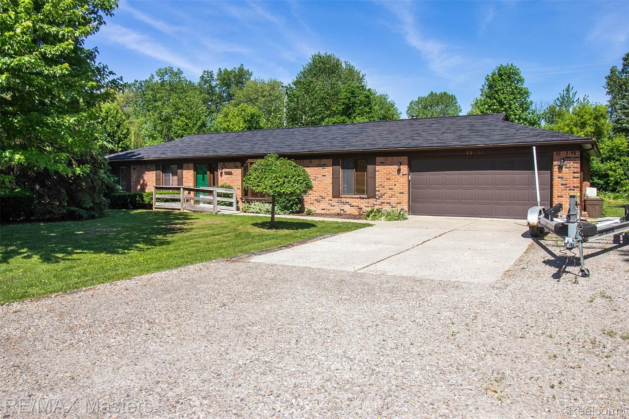 30450 Fort Road Rockwood, MI 48173 - Photo 1 of 21 1.jpg