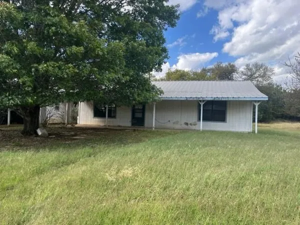 $298,000 | 300 A E 3rd Street, Iredell, TX 76649