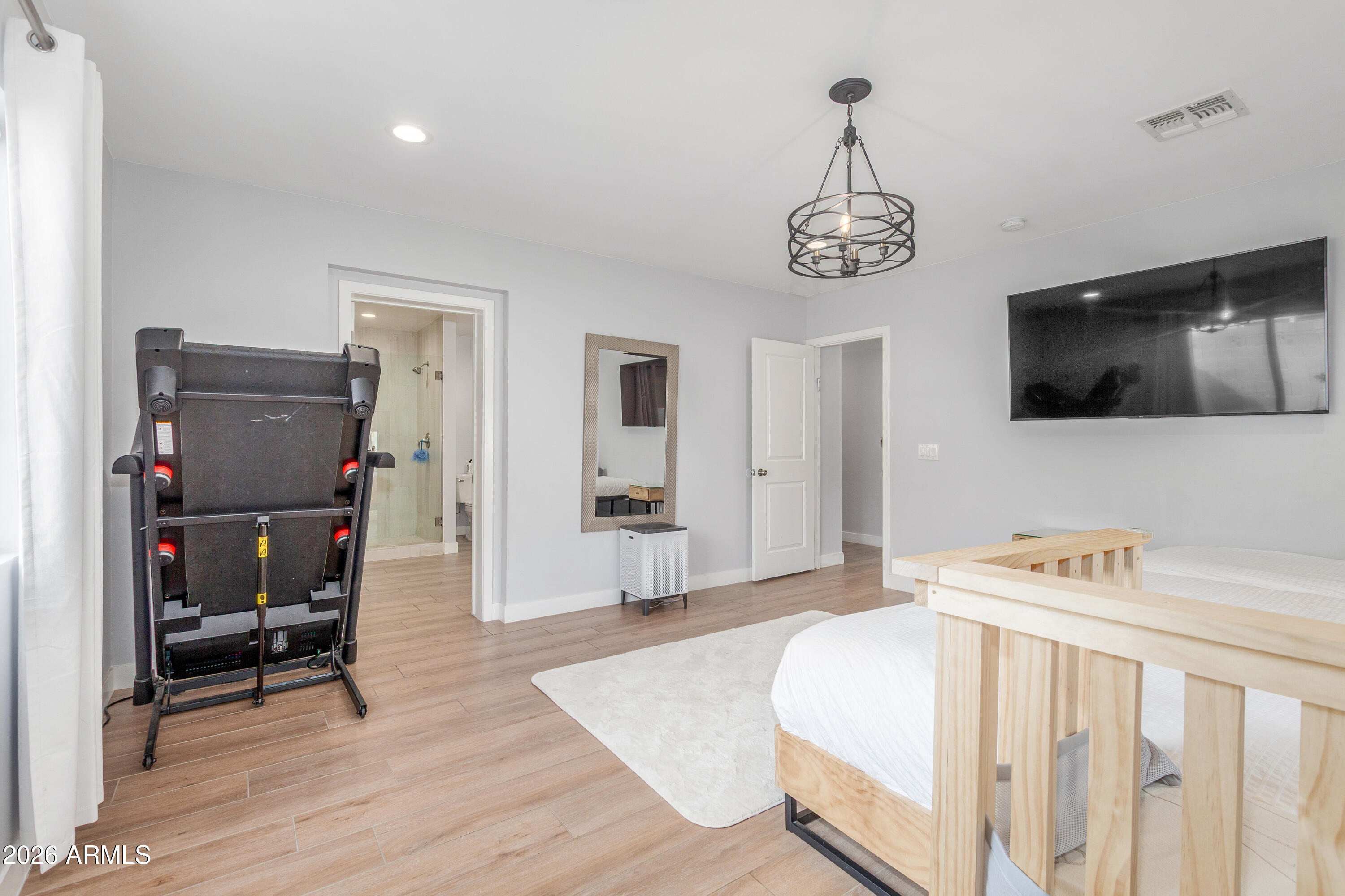 728 East State Avenue Phoenix, AZ 85020 - Photo 20 of 29 Master Room