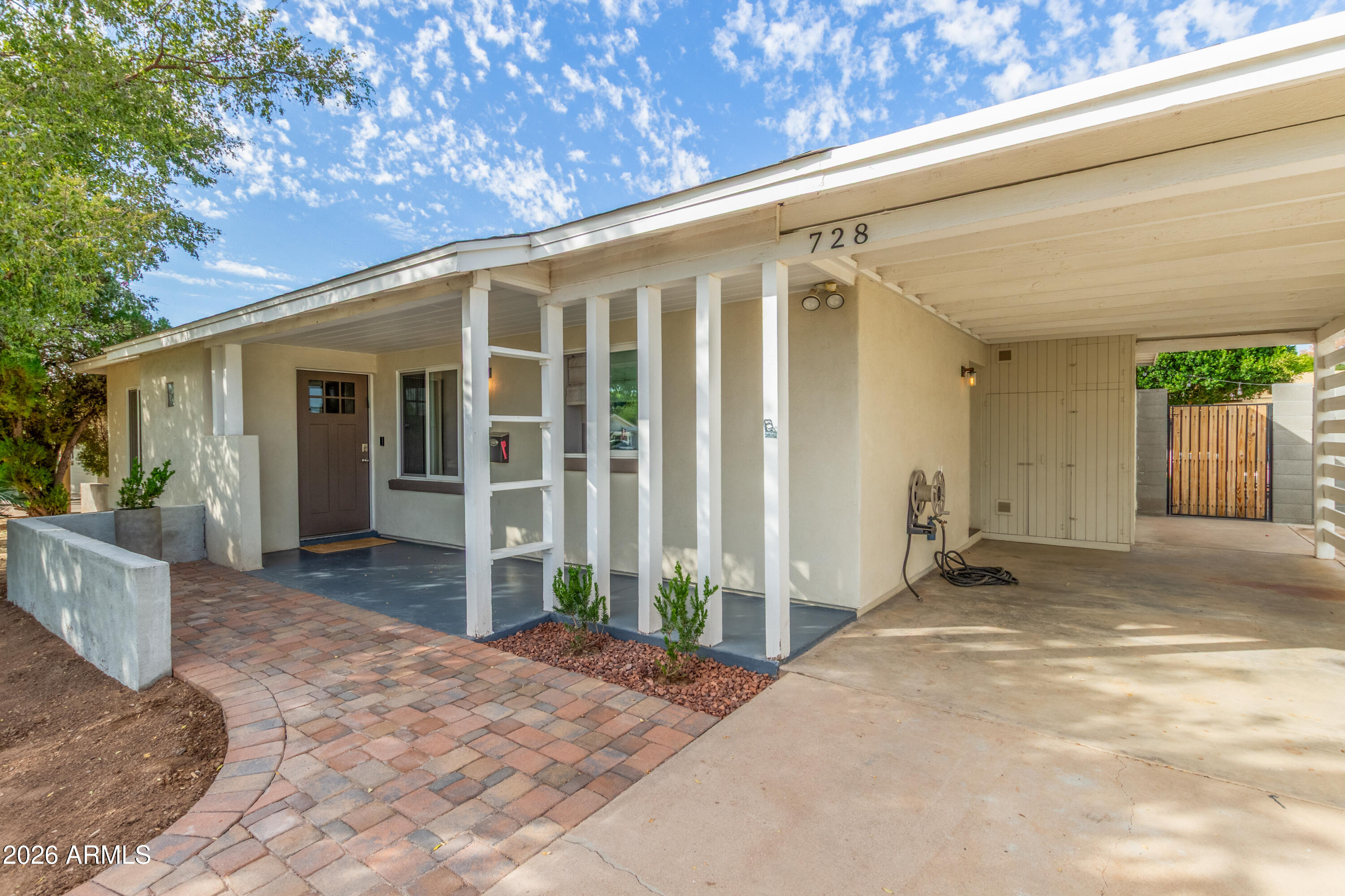 728 East State Avenue Phoenix, AZ 85020 - Photo 4 of 29 Entry