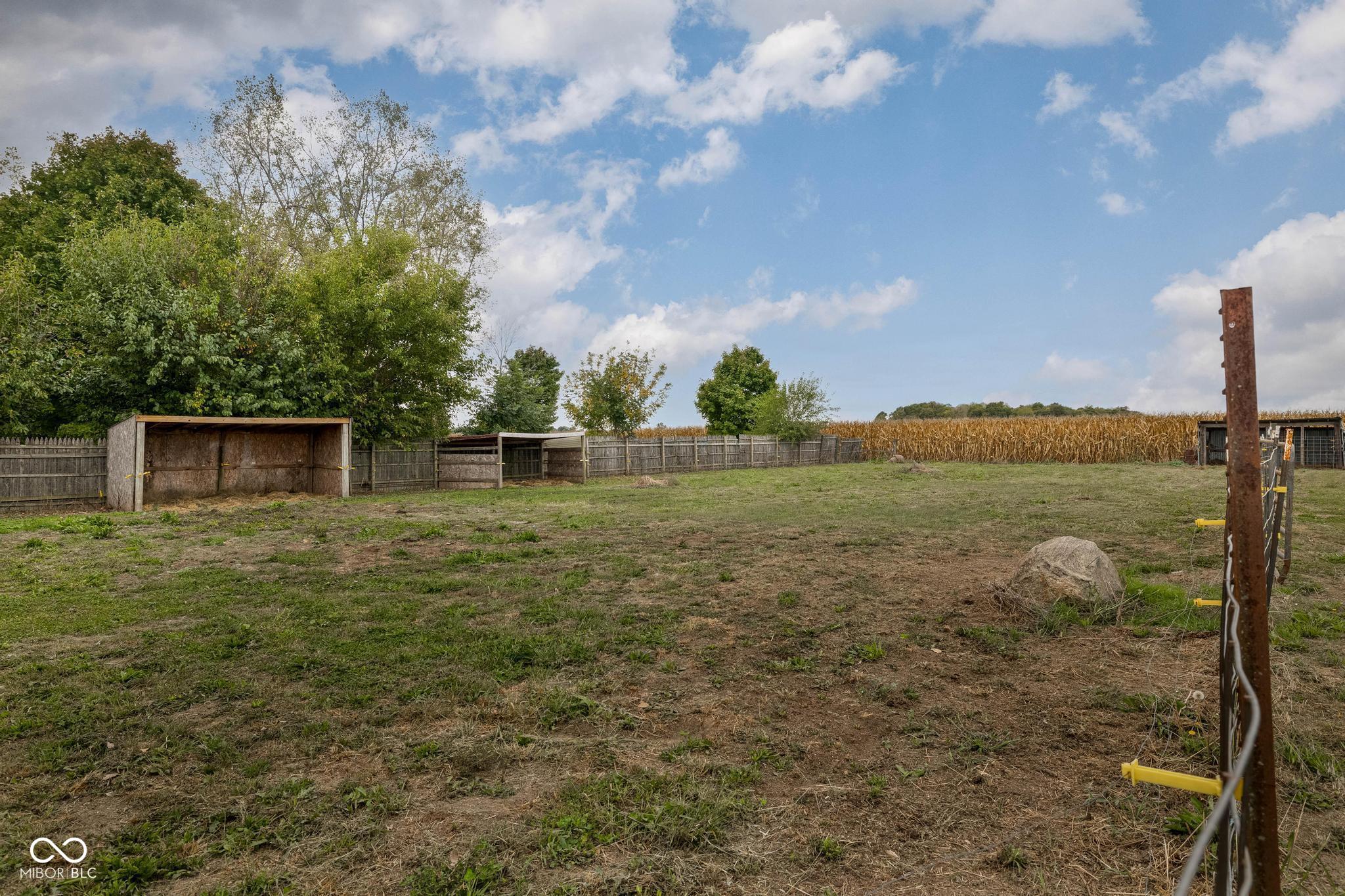 10417 Highway 109 Pendleton, IN 46064 - Photo 17 of 63