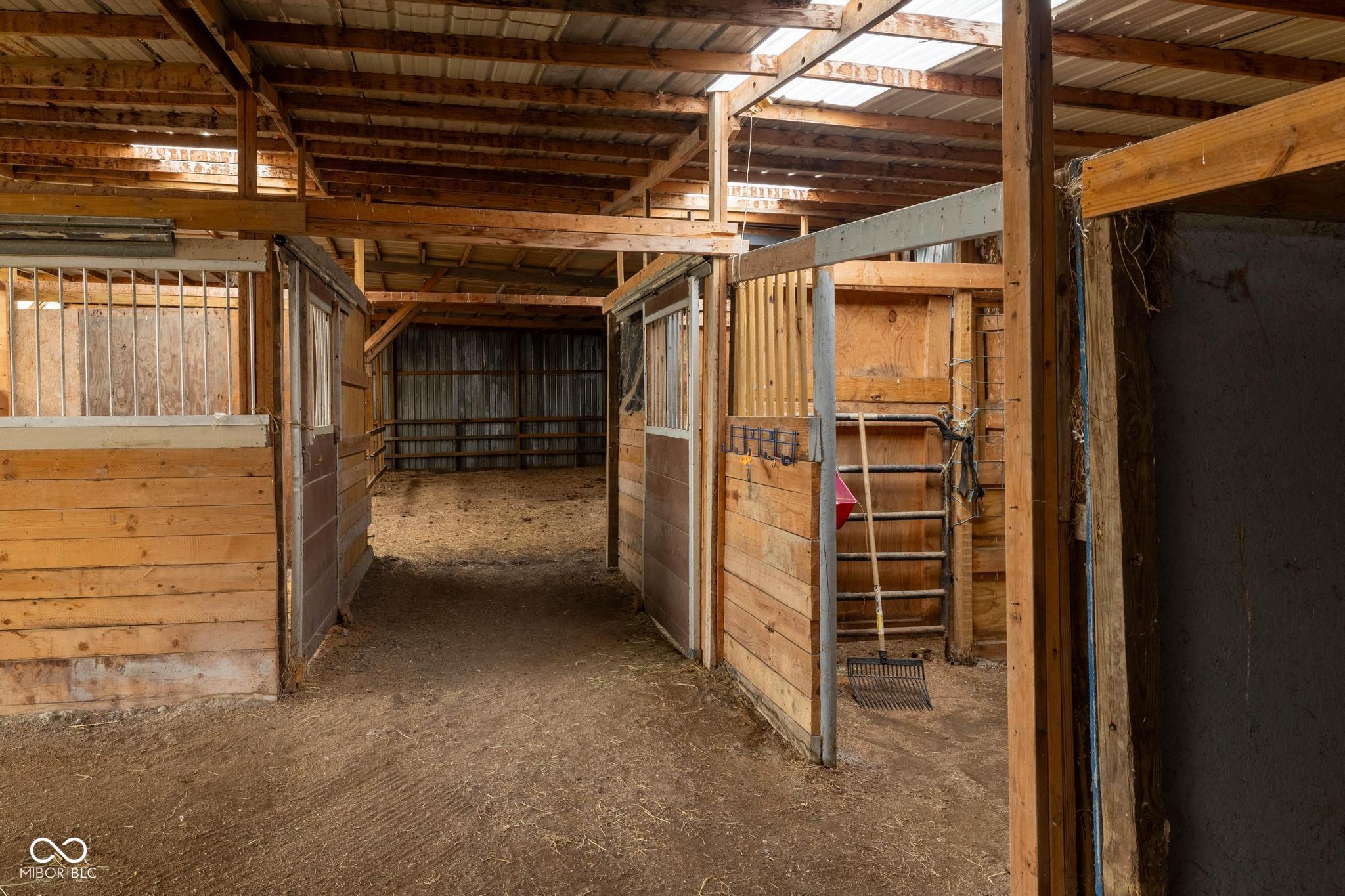 10417 Highway 109 Pendleton, IN 46064 - Photo 19 of 63