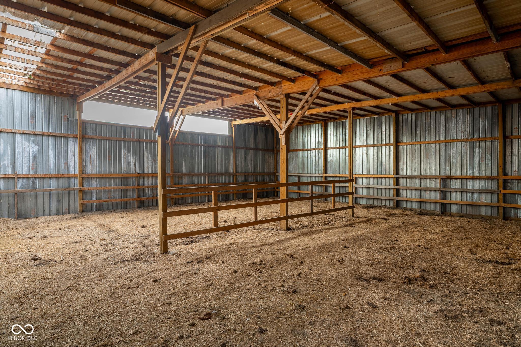 10417 Highway 109 Pendleton, IN 46064 - Photo 20 of 63