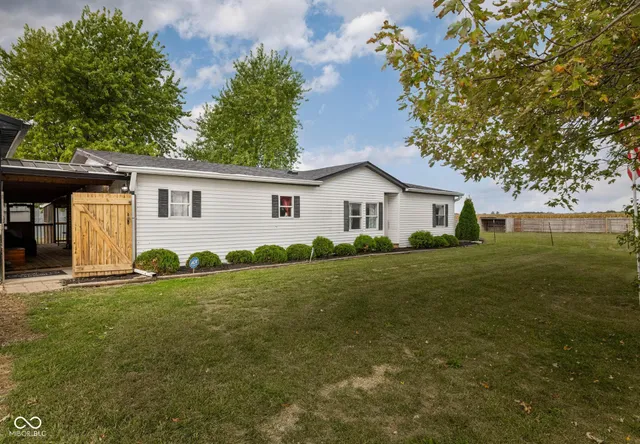 $299,000 | 10417 Highway 109, Pendleton, IN 46064