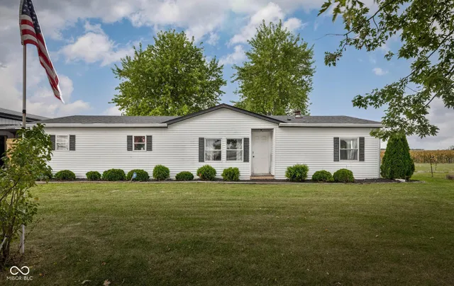 $299,000 | 10417 Highway 109, Pendleton, IN 46064