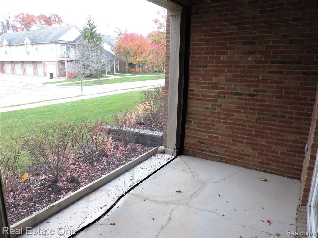 3588 Tremonte Circle Rochester, MI 48306 - Photo 30 of 32 DSCN1084.JPG
