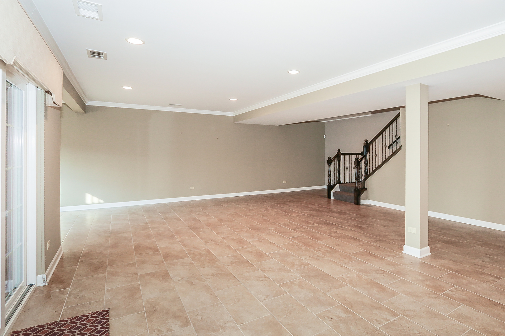 6 Sugar Maple Court Lake In The Hills, IL 60156 - Photo 26 of 35 a view of a room with a ceiling fan