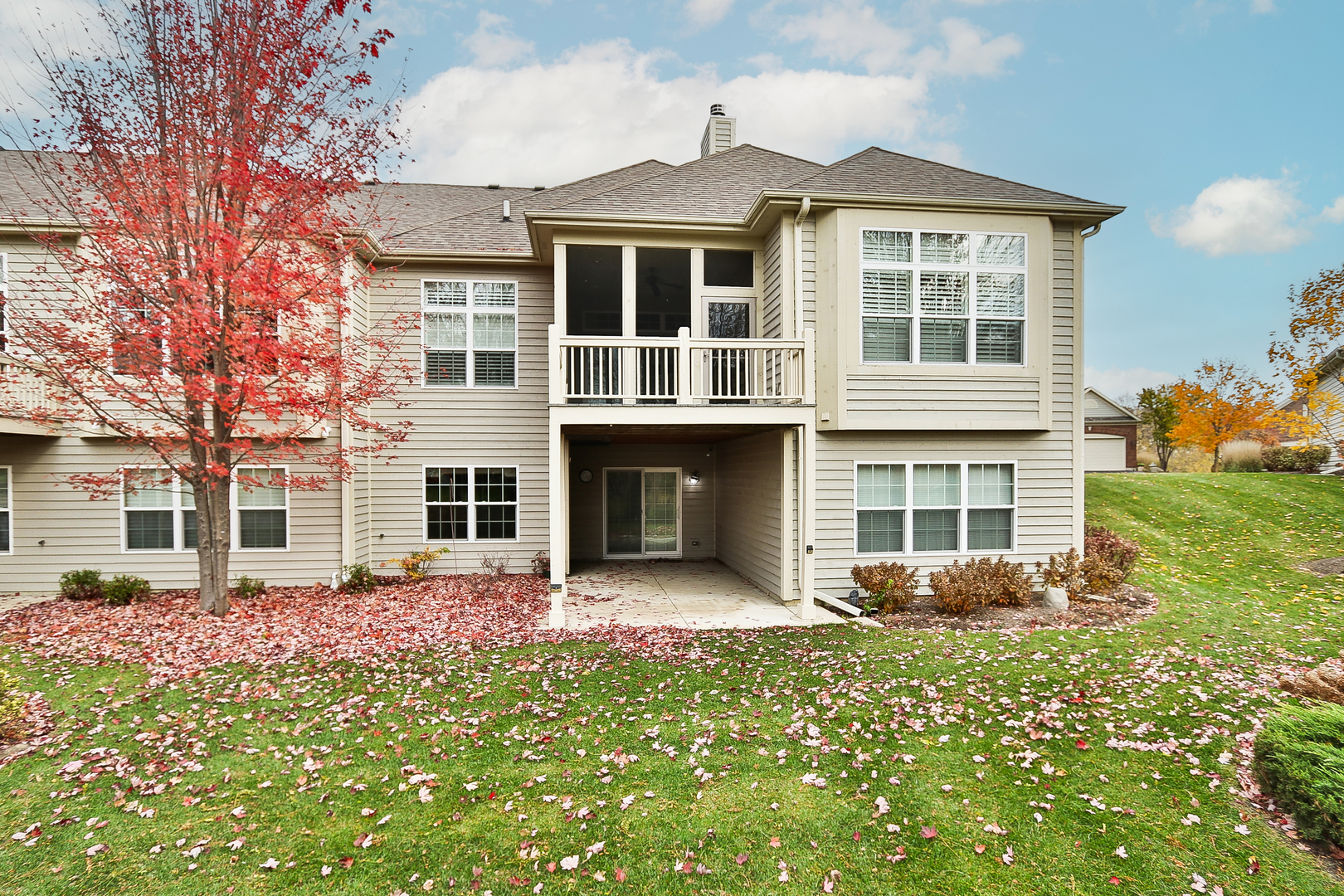 6 Sugar Maple Court Lake In The Hills, IL 60156 - Photo 33 of 35 a front view of a house with garden