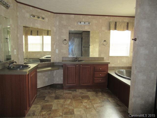 4035 Buffalo Shoals Road Maiden, NC 28650 - Photo 18 of 24 Gallery Image 18