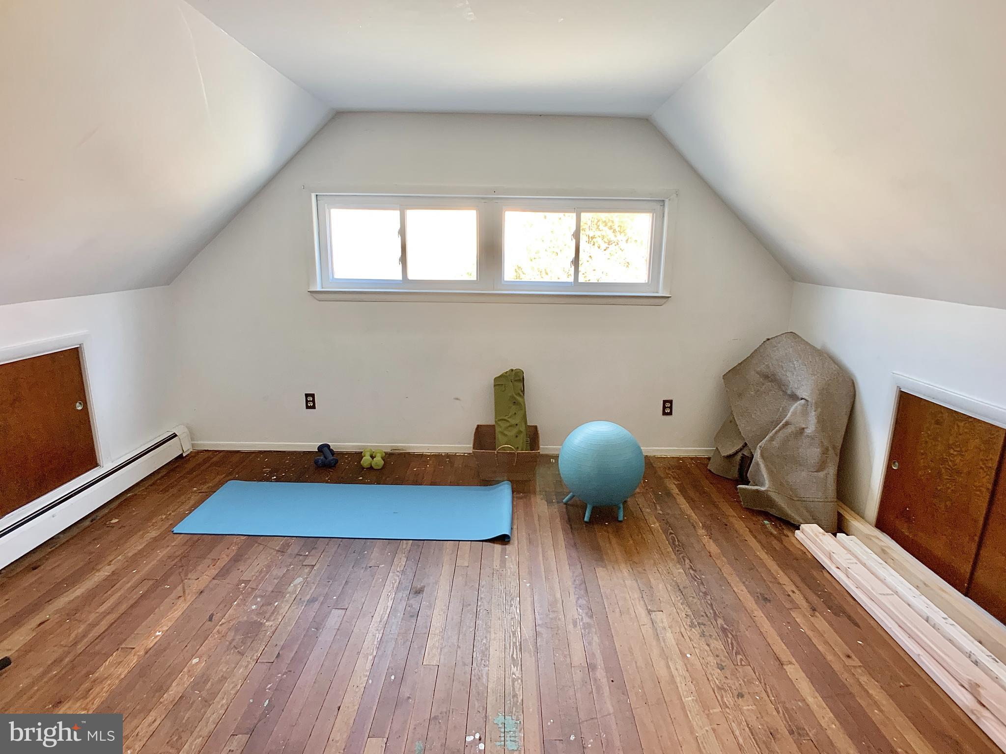 74 Goldengate Road Levittown, PA 19057 - Photo 22 of 27 Upstairs bedroom 2