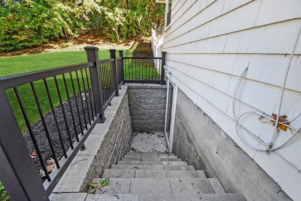 61 Dean Road Wayland, MA 01778 - Photo 38 of 41 Gallery Image 38