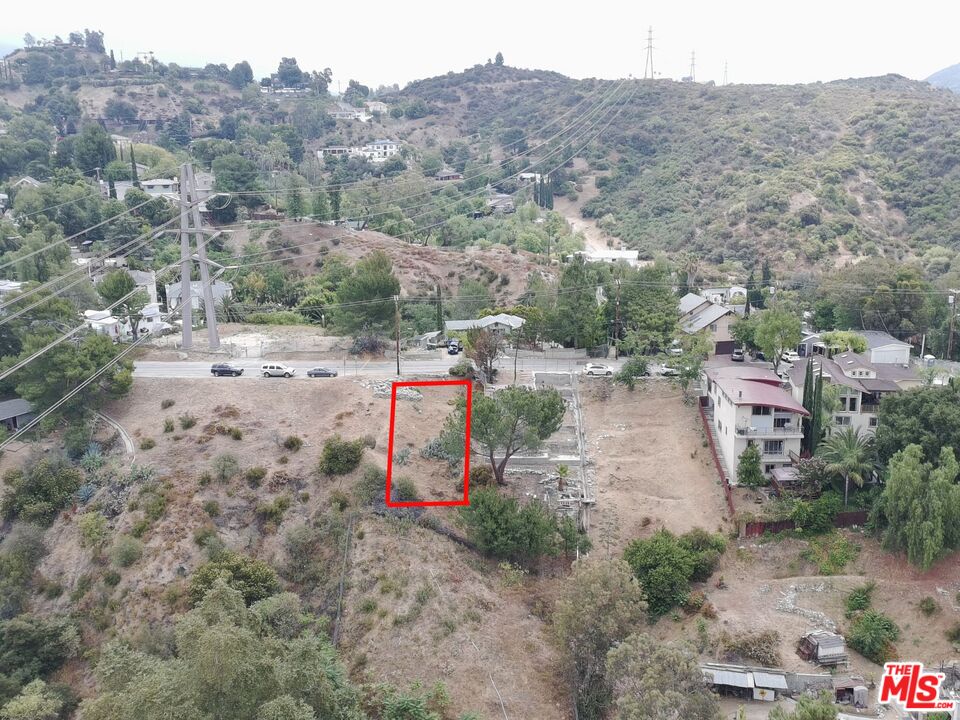 9477 Reverie Road Tujunga, CA 91042 - Photo 3 of 18