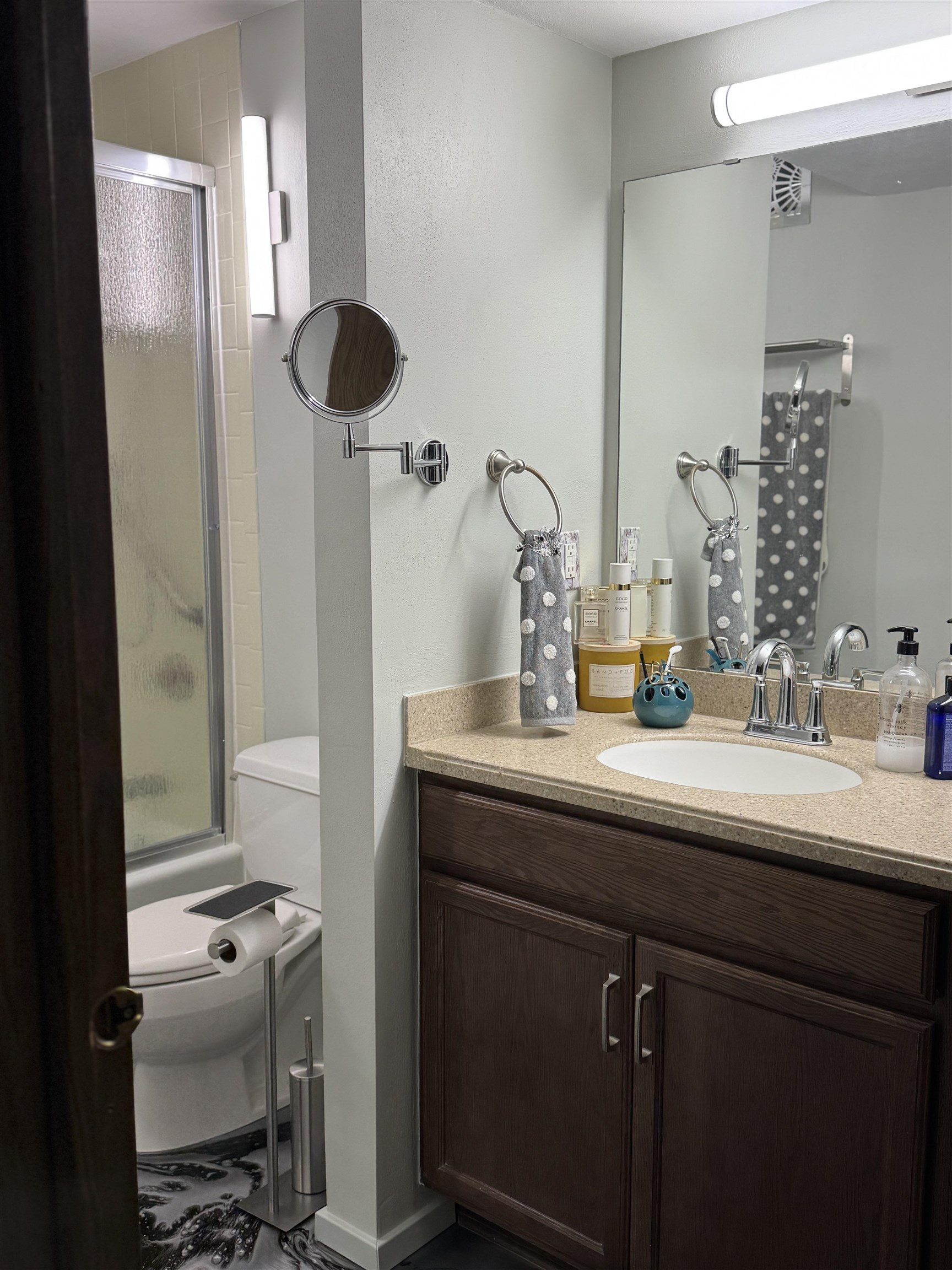 2470 Good Hope Road, Unit 168 Glendale, WI 53209 - Photo 19 of 28