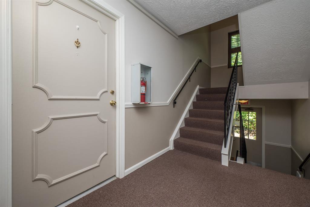 300 Gilkeson Road, Unit 7B Pittsburgh, PA 15228 - Photo 6 of 38 Gallery Image 6