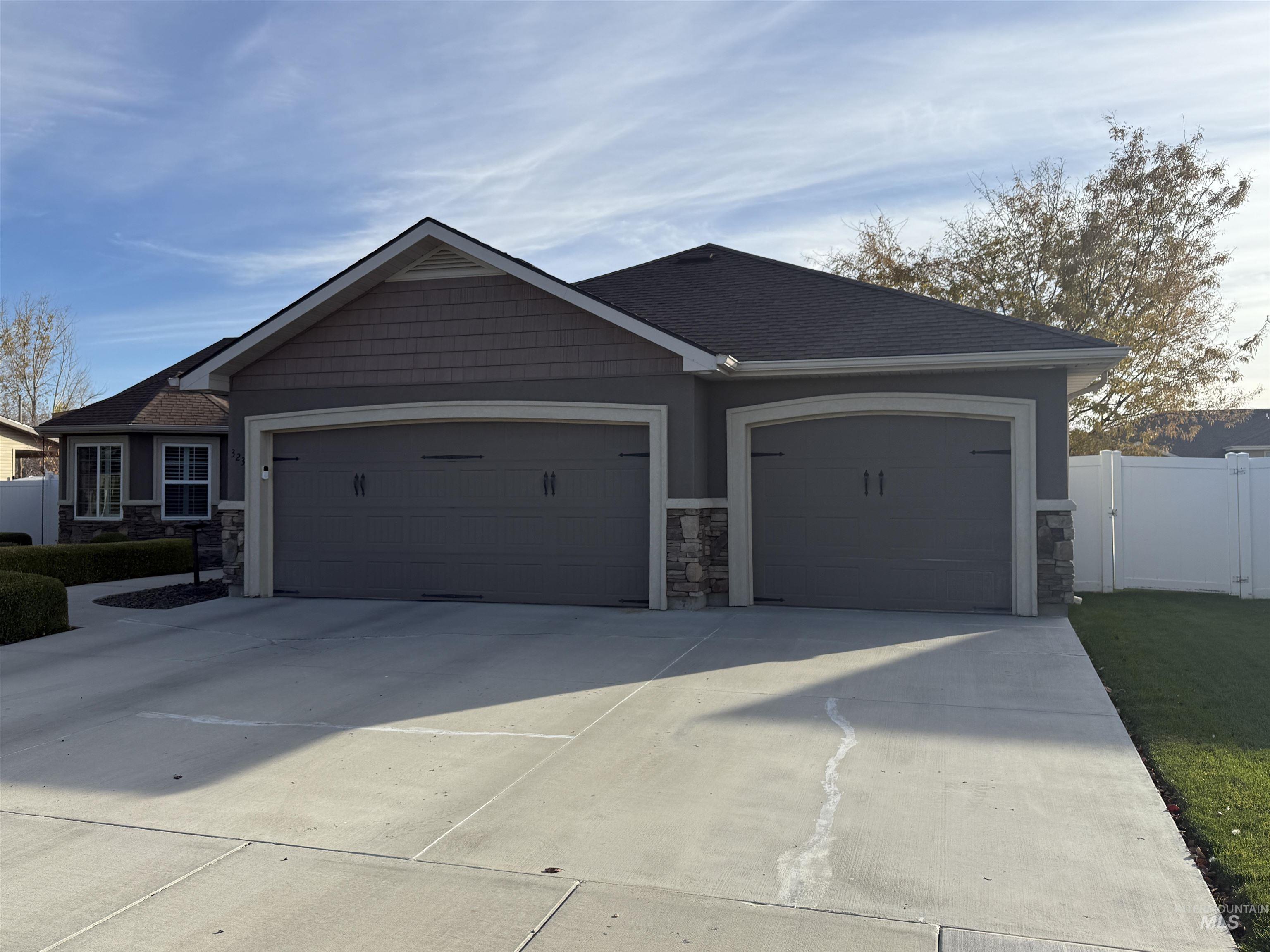 323 Arrowhead Path Twin Falls, ID 83301 - Photo 2 of 25