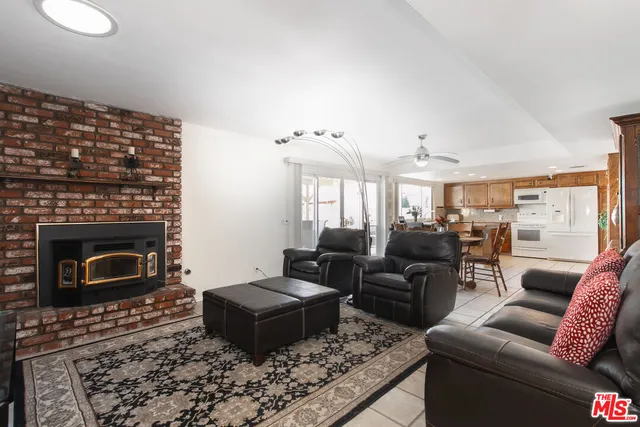 $649,000 | 44120 Planet Circle, Lancaster, CA 93536