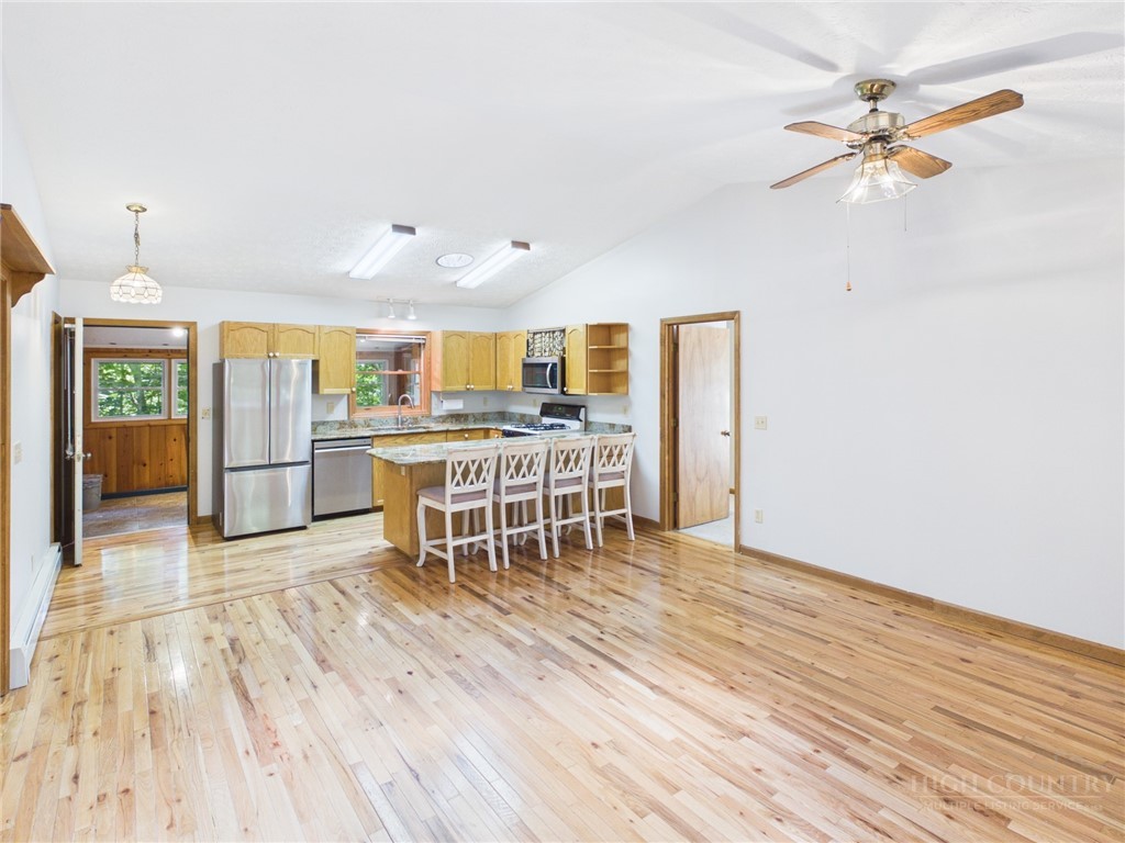 442 Timberlane Drive Boone, NC 28607 - Photo 7 of 31