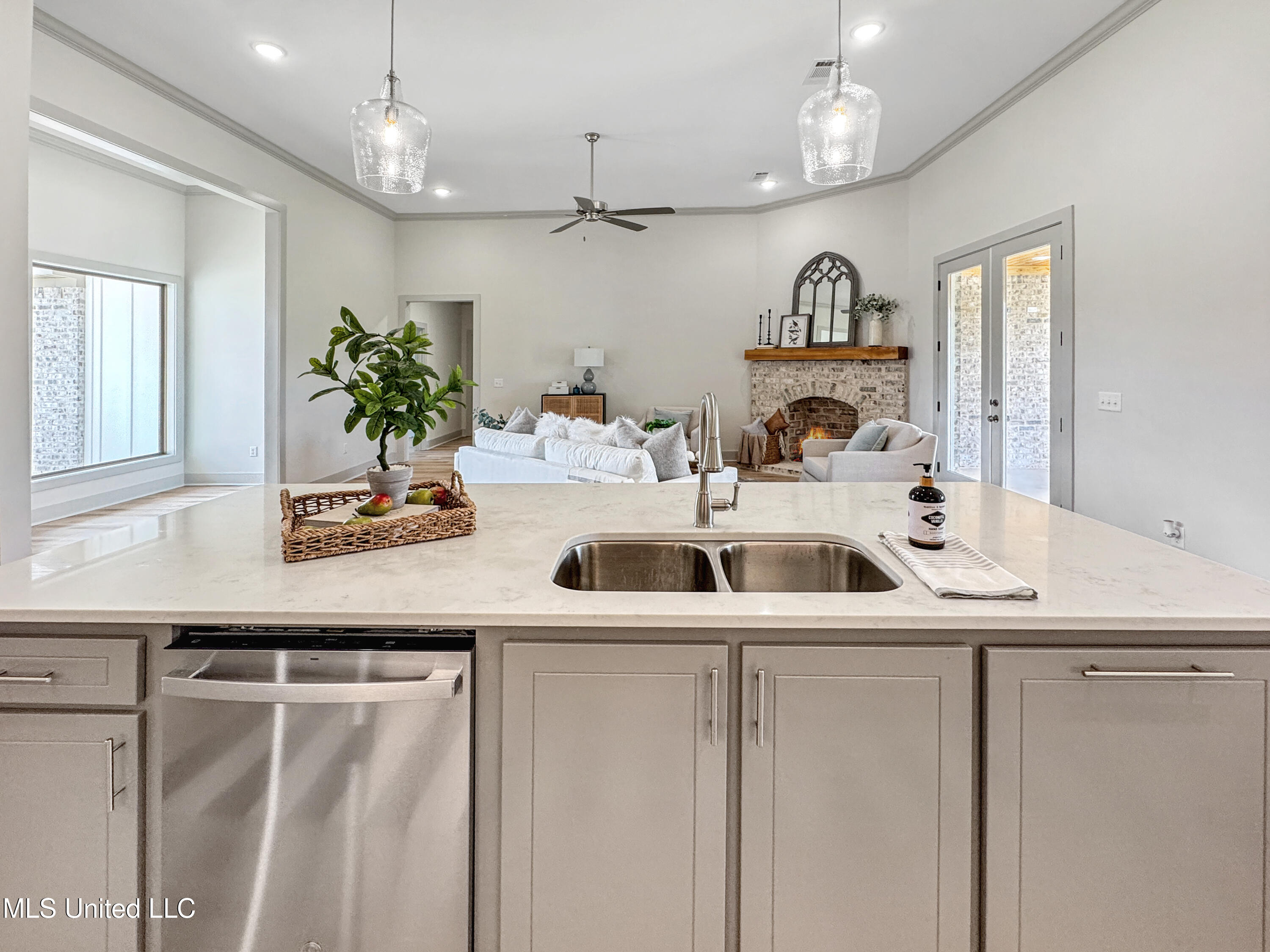 416 Lennon Lane Brandon, MS 39047 - Photo 12 of 37 IMG_0160