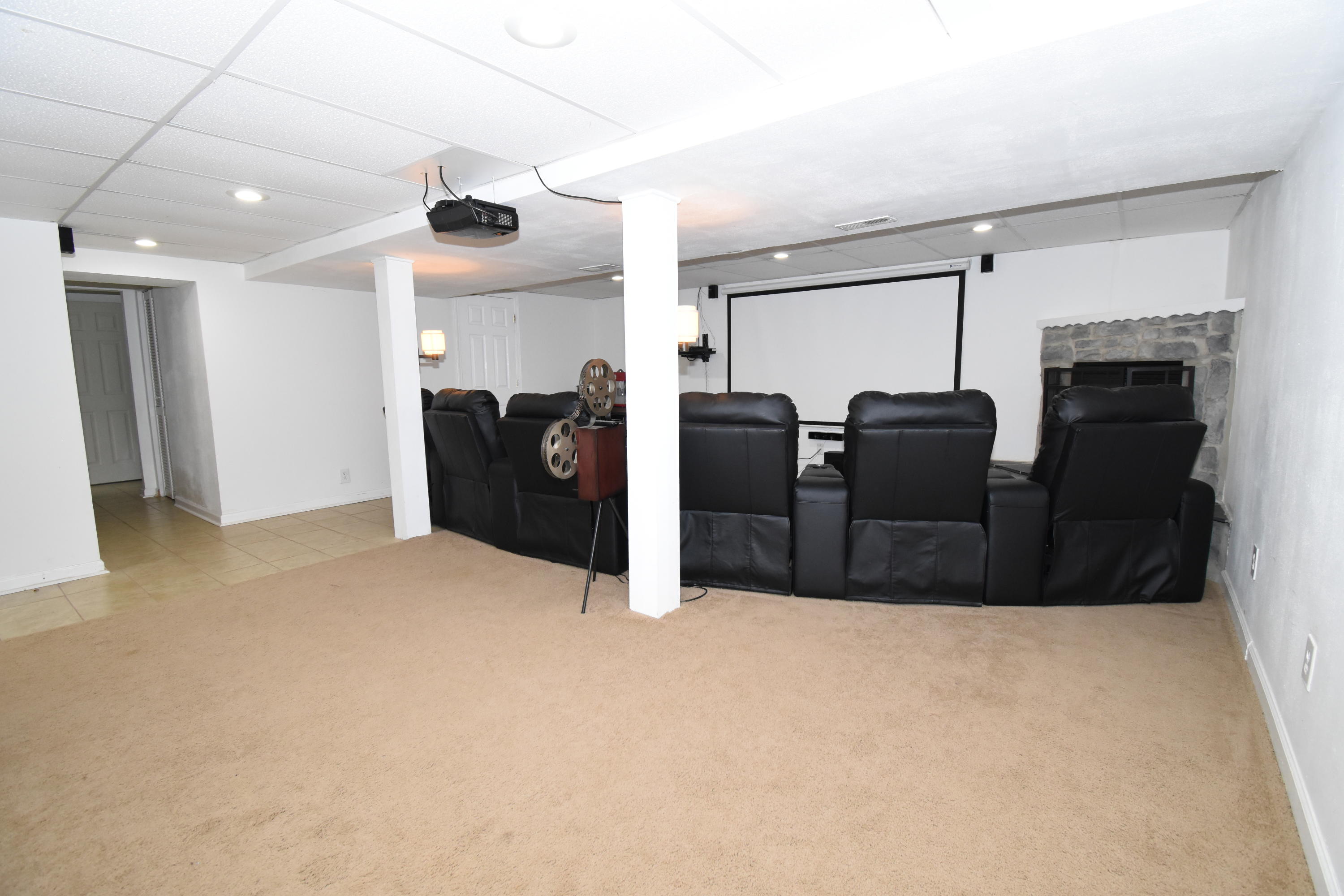 635 Ramada Road Vinton, VA 24179 - Photo 22 of 38 a view of livingroom with furniture and refrigerator