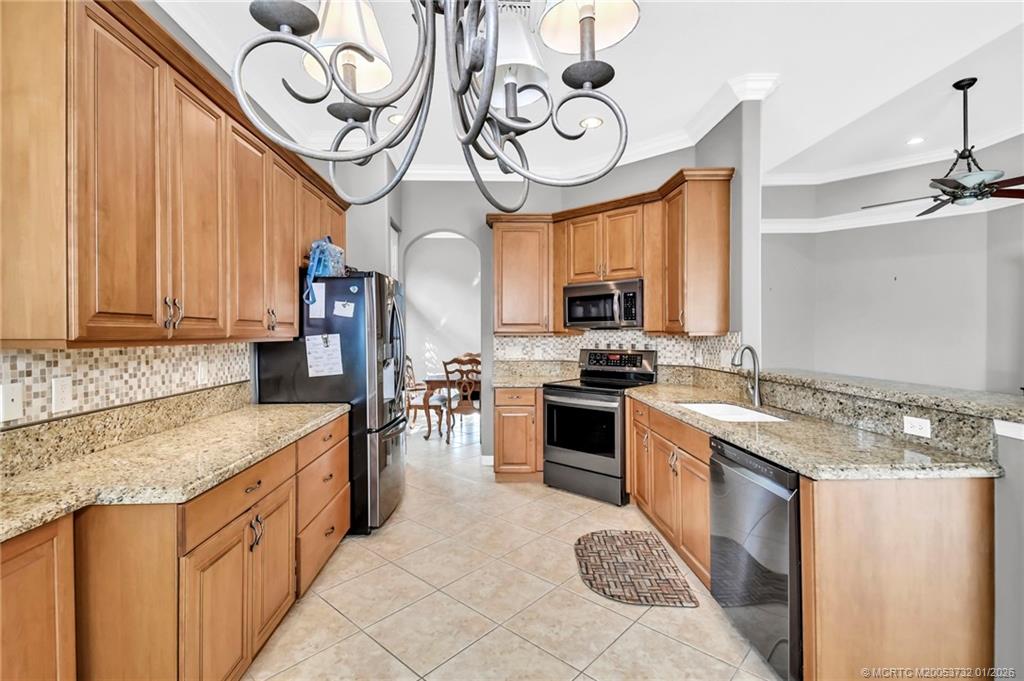 2666 Southeast Stonebriar Way Stuart, FL 34997 - Photo 3 of 45