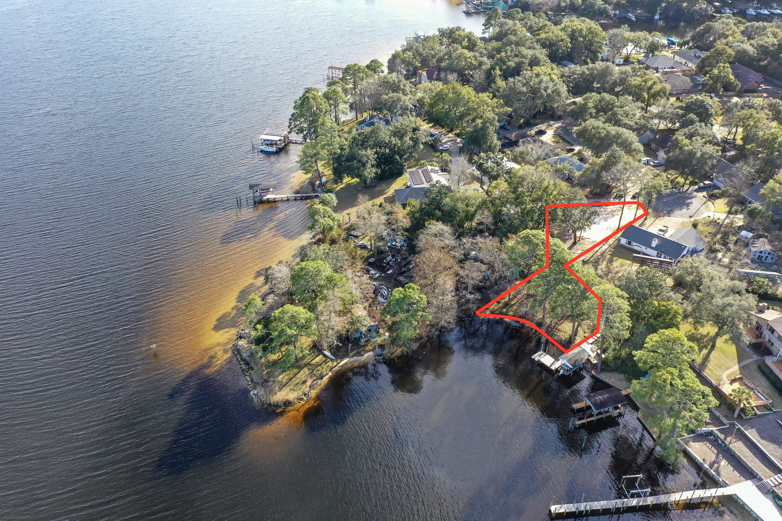 404 Seville Circle Niceville, FL 32578 - Photo 14 of 28 C8957F93F31E2DE02F2E5070D447DCC2 (1)