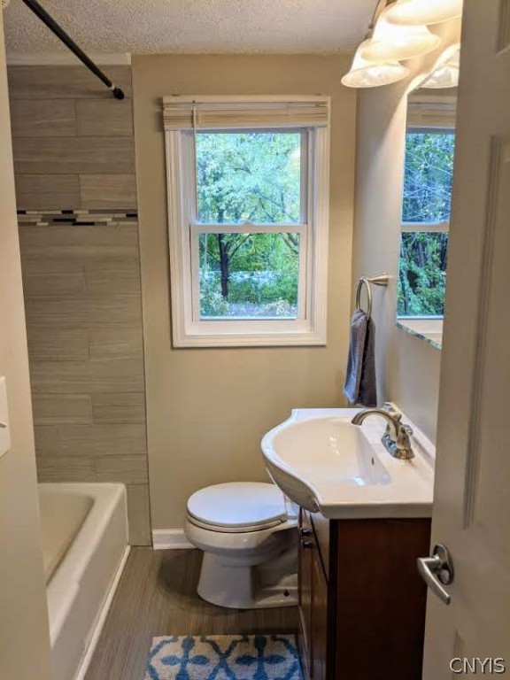 1004 Buckley Road Salina, NY 13088 - Photo 13 of 45 Full bath has been updated with tile shower and fl