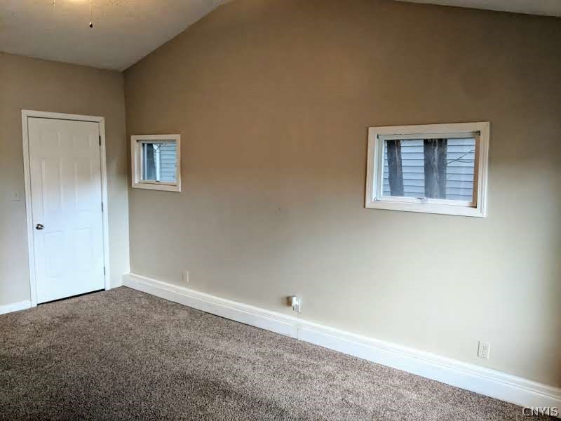 1004 Buckley Road Salina, NY 13088 - Photo 29 of 45 Nice vaulted ceiling makes this room even more spa