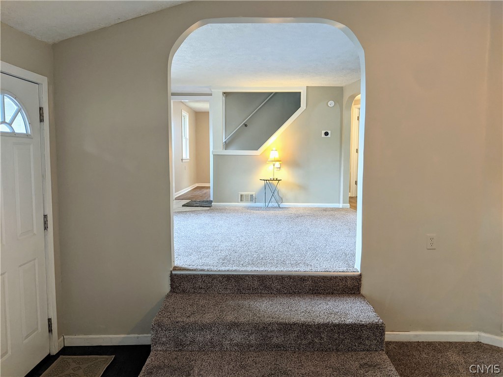 1004 Buckley Road Salina, NY 13088 - Photo 32 of 45