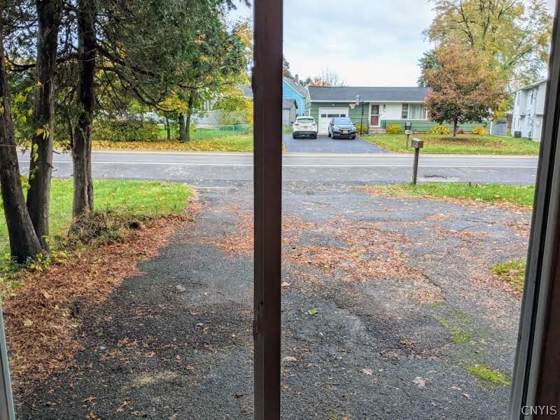 1004 Buckley Road Salina, NY 13088 - Photo 33 of 45 There's a lot of room for cars here and the conven