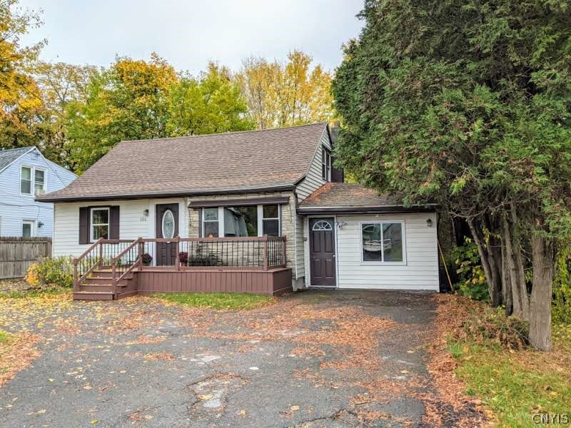 1004 Buckley Road Salina, NY 13088 - Photo 42 of 45 Charming and move in ready!