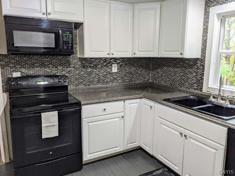 1004 Buckley Road Salina, NY 13088 - Photo 10 of 45