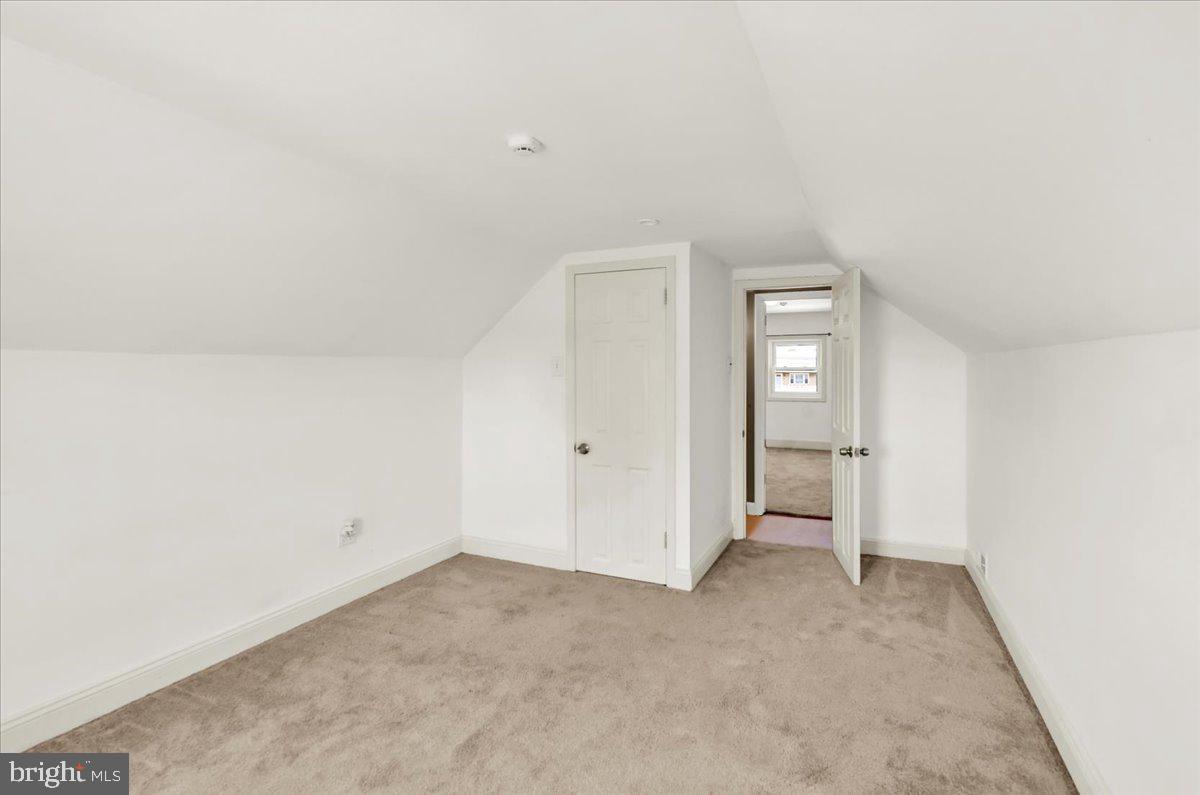 418 Egle Road Reading, PA 19601 - Photo 27 of 33 2nd Floor Bedroom 4