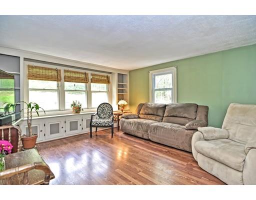362 Chocolog Road Uxbridge, MA 01569 - Photo 9 of 21 Gallery Image 9